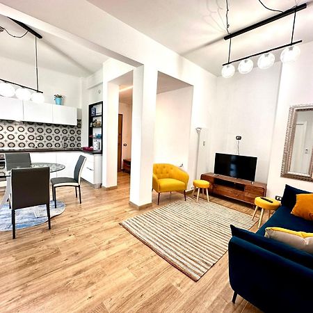 Lombardo'S Family - Free Private Parking 700M From The Station! Apartment La Spezia Ngoại thất bức ảnh