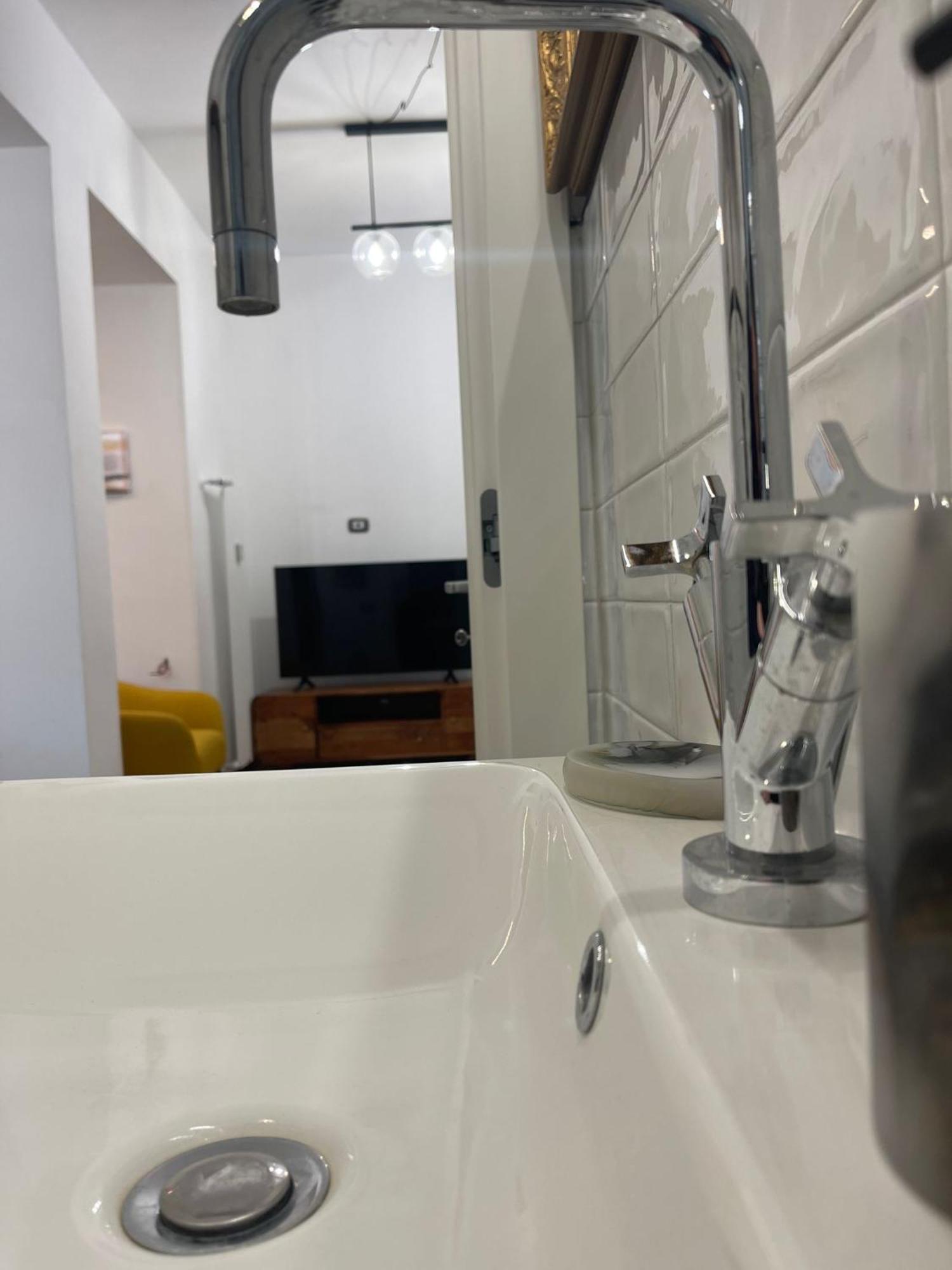 Lombardo'S Family - Free Private Parking 700M From The Station! Apartment La Spezia Ngoại thất bức ảnh