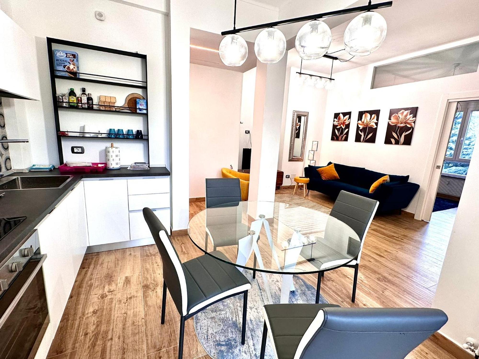 Lombardo'S Family - Free Private Parking 700M From The Station! Apartment La Spezia Ngoại thất bức ảnh