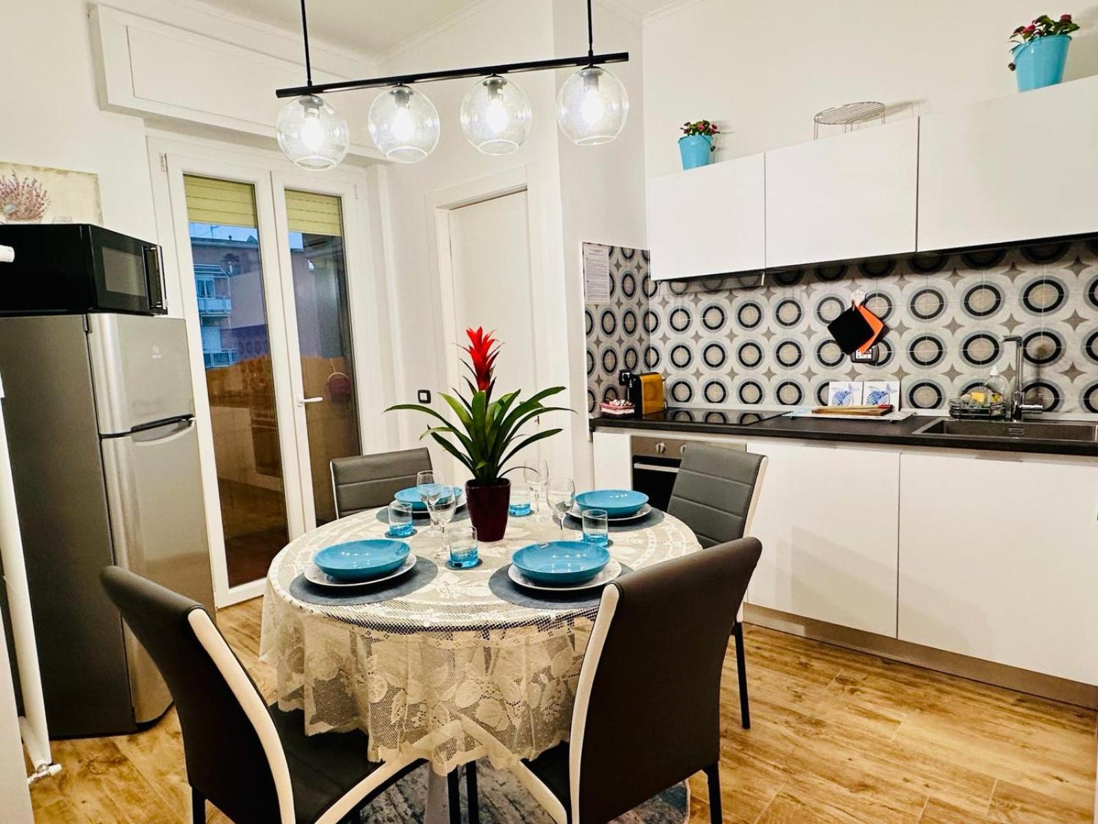 Lombardo'S Family - Free Private Parking 700M From The Station! Apartment La Spezia Ngoại thất bức ảnh